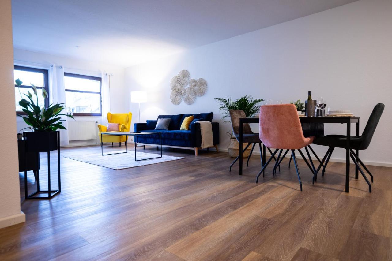 Design-Ferienwohnung In Bad Neuenahr: Platz Fuer 4, Kueche, Wifi, Netflix Екстер'єр фото