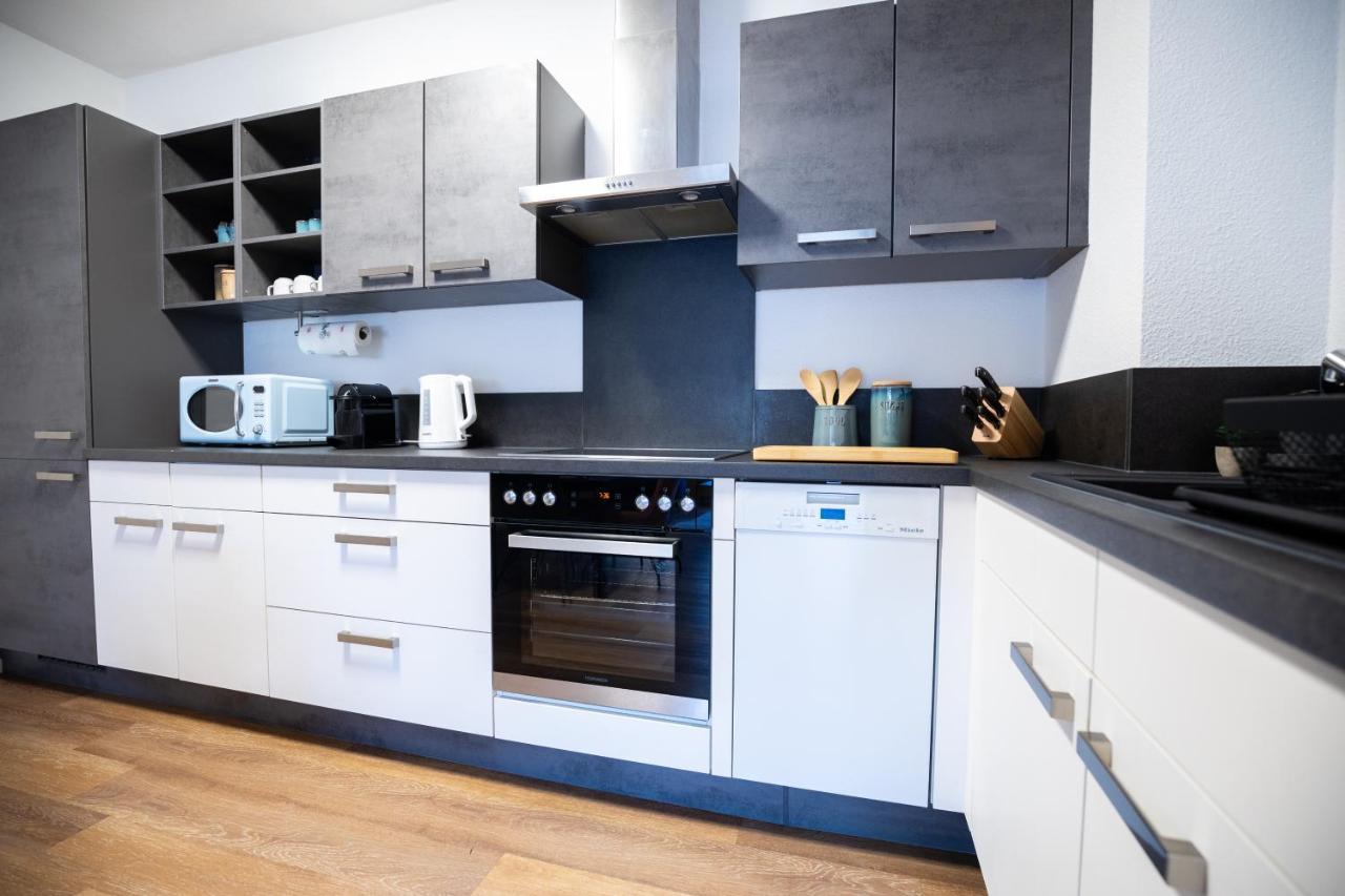 Design-Ferienwohnung In Bad Neuenahr: Platz Fuer 4, Kueche, Wifi, Netflix Екстер'єр фото